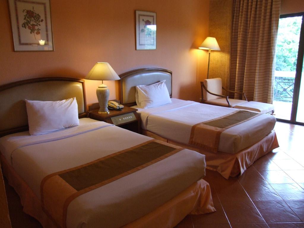 Pavilion Rim Kwai Resort Kancsanaburi Kültér fotó
